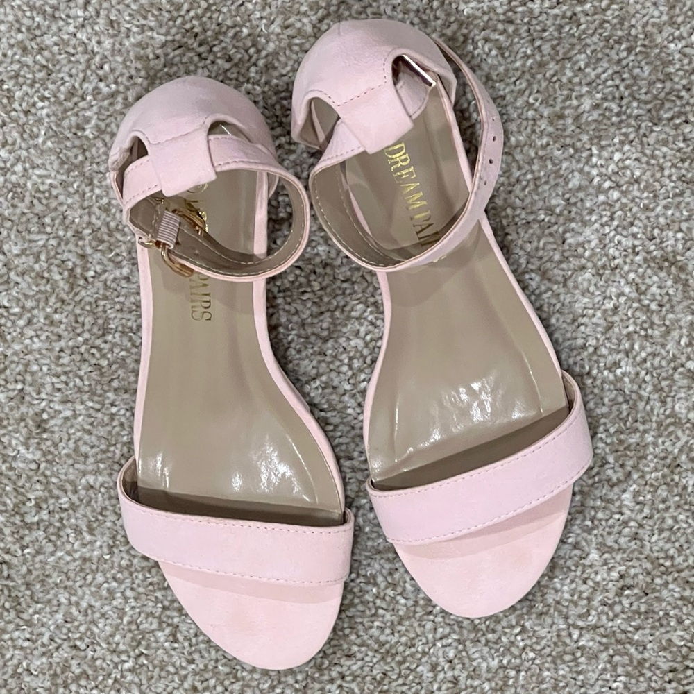 Chic Pink Sandals for Women